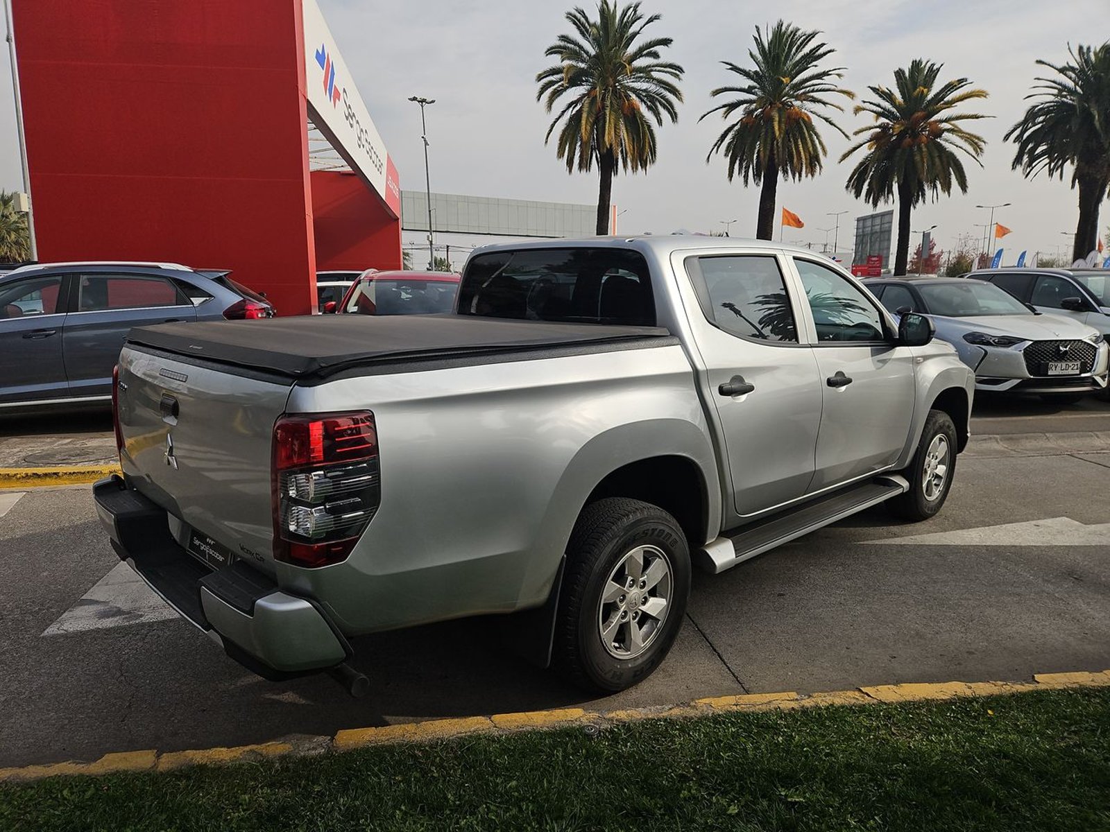 MITSUBISHI L200 2024 - Imagen 8 de 15