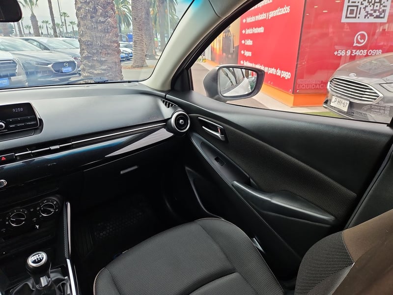 Mazda 2 2022 - Imagen 11 de 15