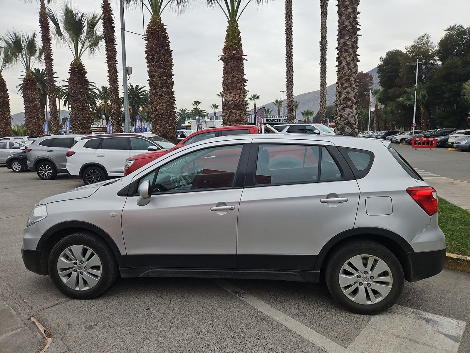 SUZUKI S CROSS 2016 - Foto 5 de 15