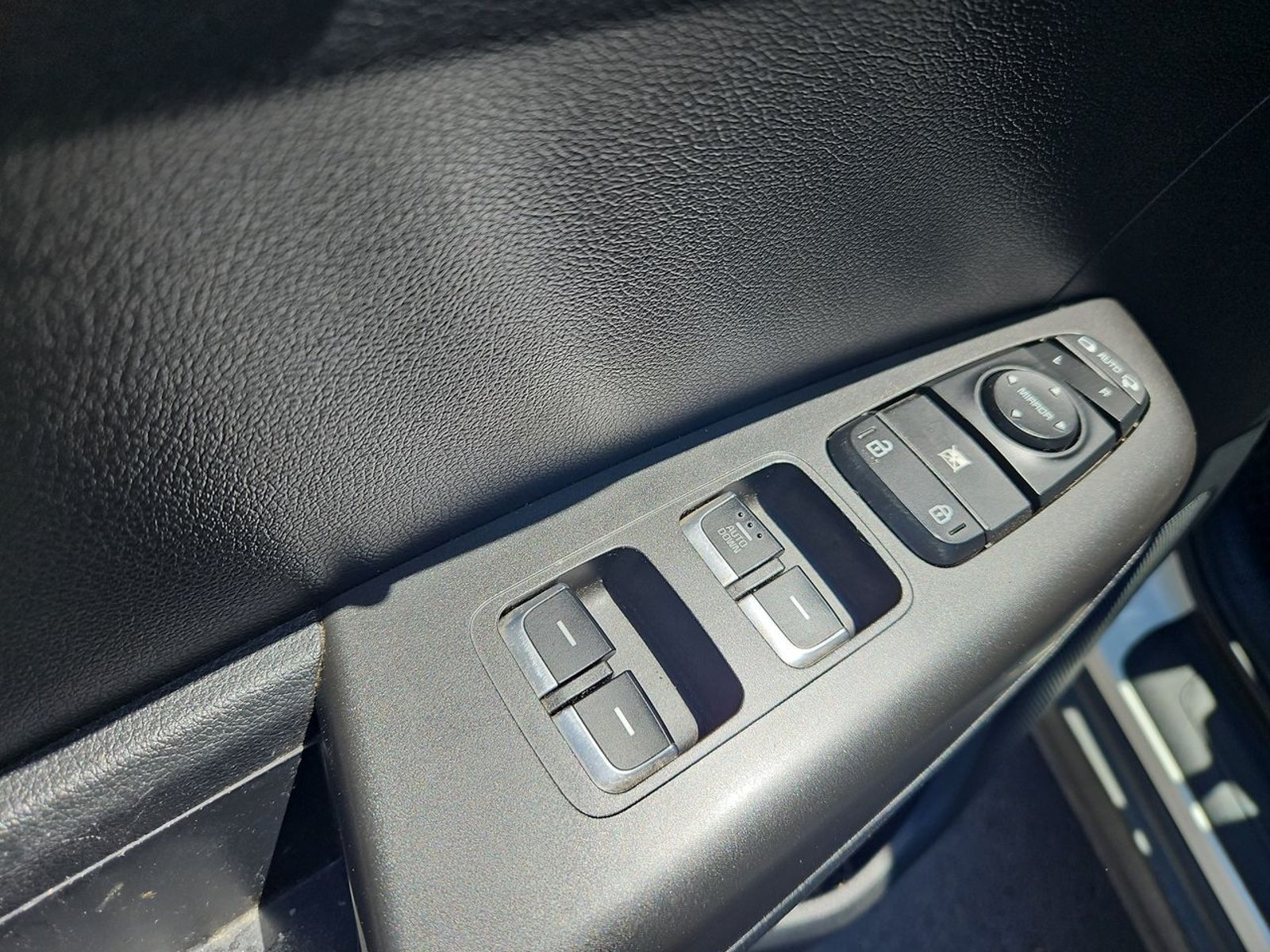 KIA SPORTAGE 2022 - Imagen 11 de 15