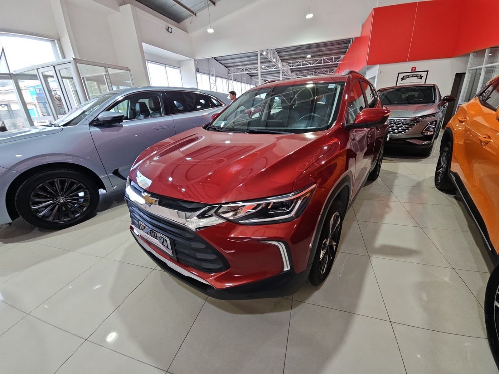 Chevrolet TRACKER 2021 - Foto 2 de 15