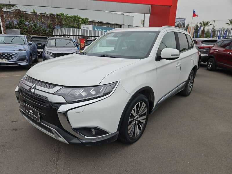Mitsubishi OUTLANDER 2022 - Imagen 4 de 15