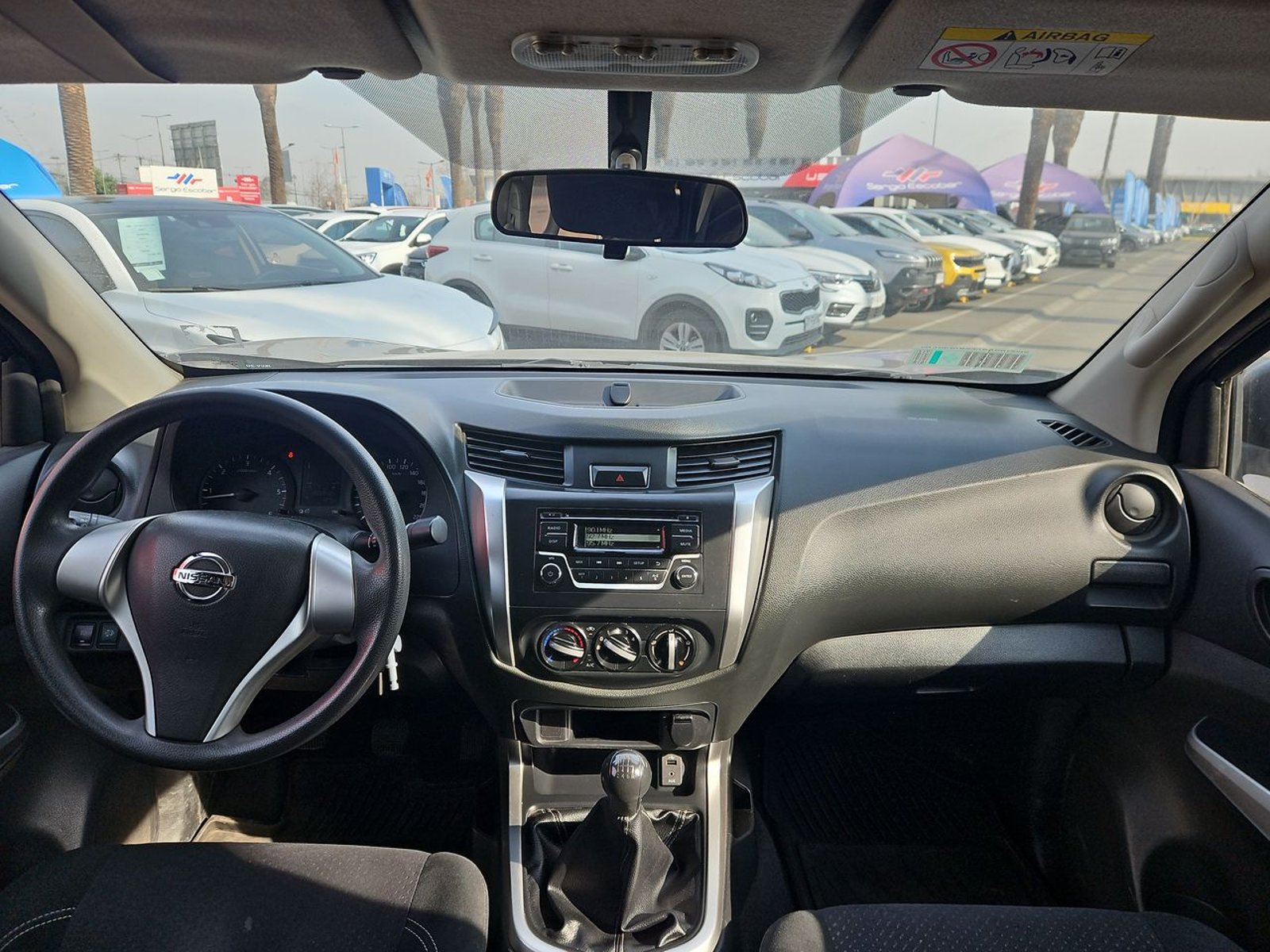 Nissan NP300 2017 - Imagen 10 de 15