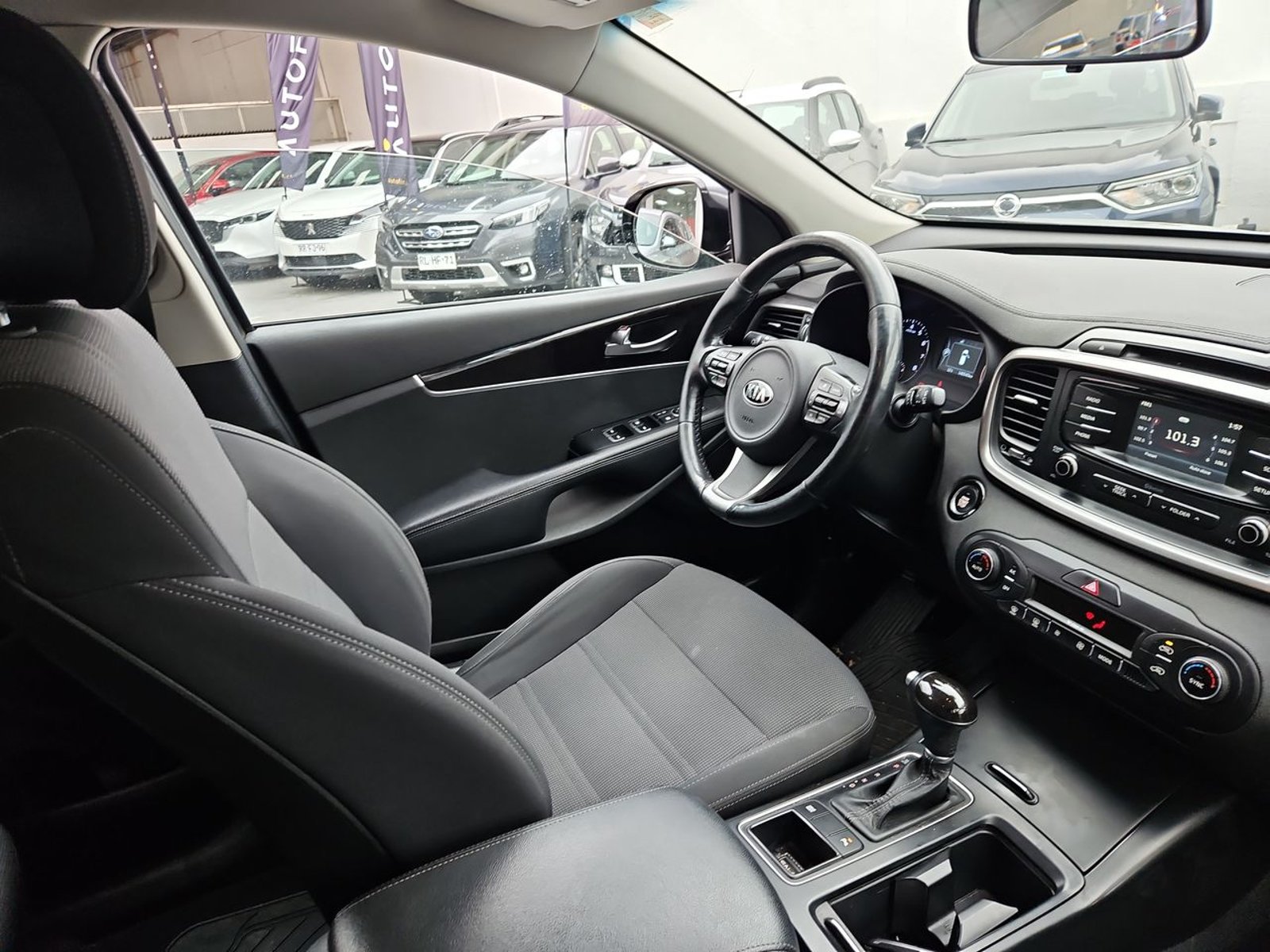 KIA SORENTO 2017 - Imagen 15 de 15