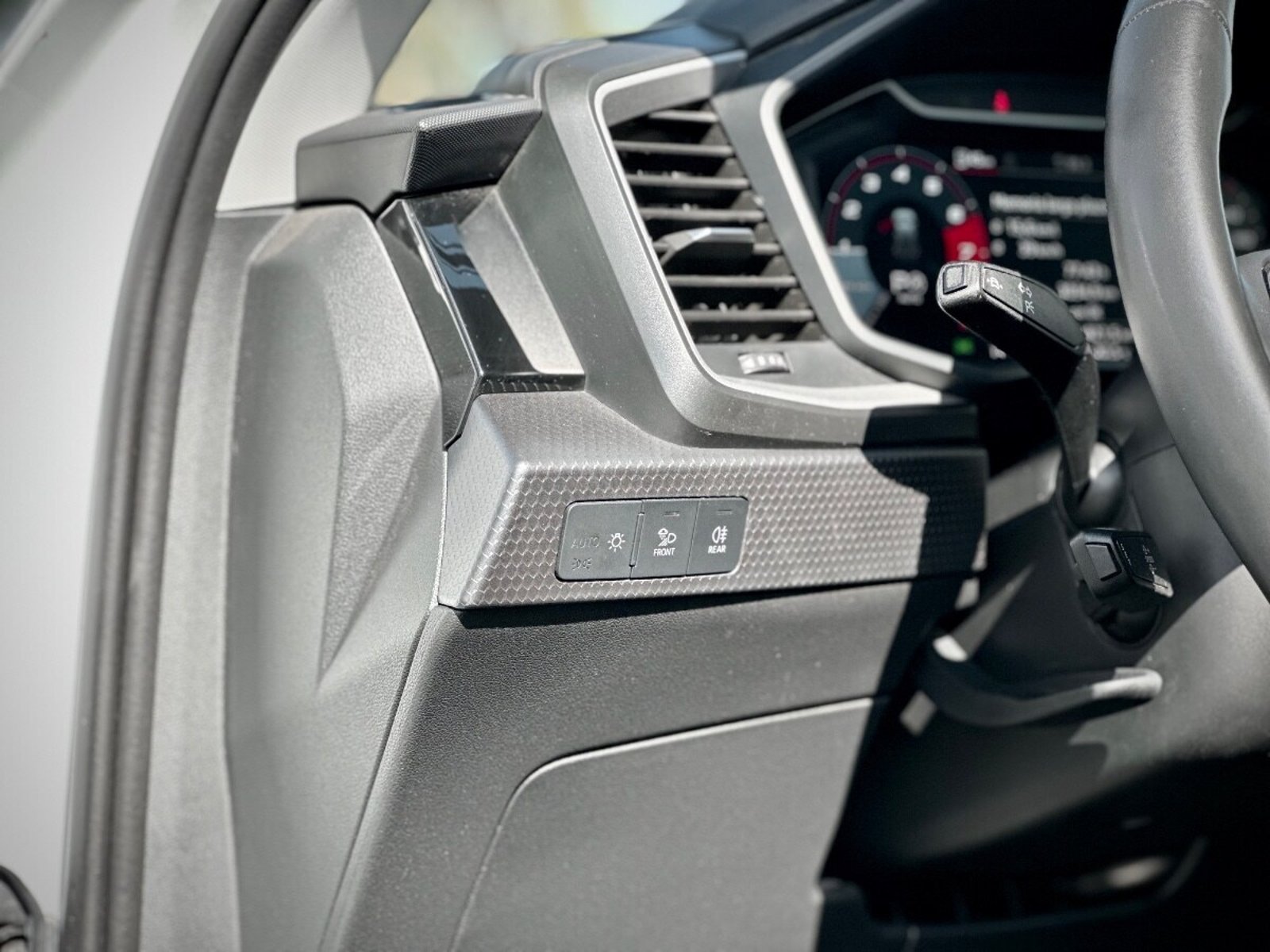 AUDI A1 35 TFSI 2023 - Imagen 8 de 10