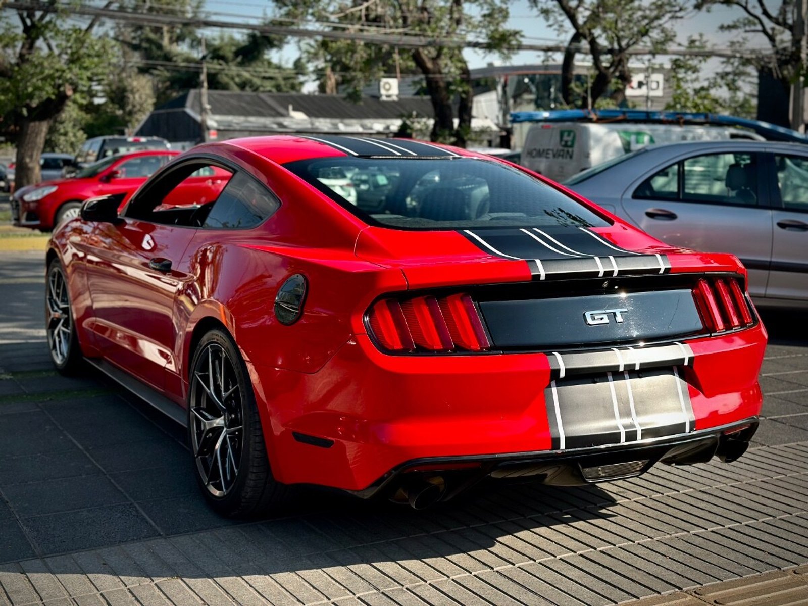 Ford MUSTANG 3.7 V6 2015 - Foto 4 de 10
