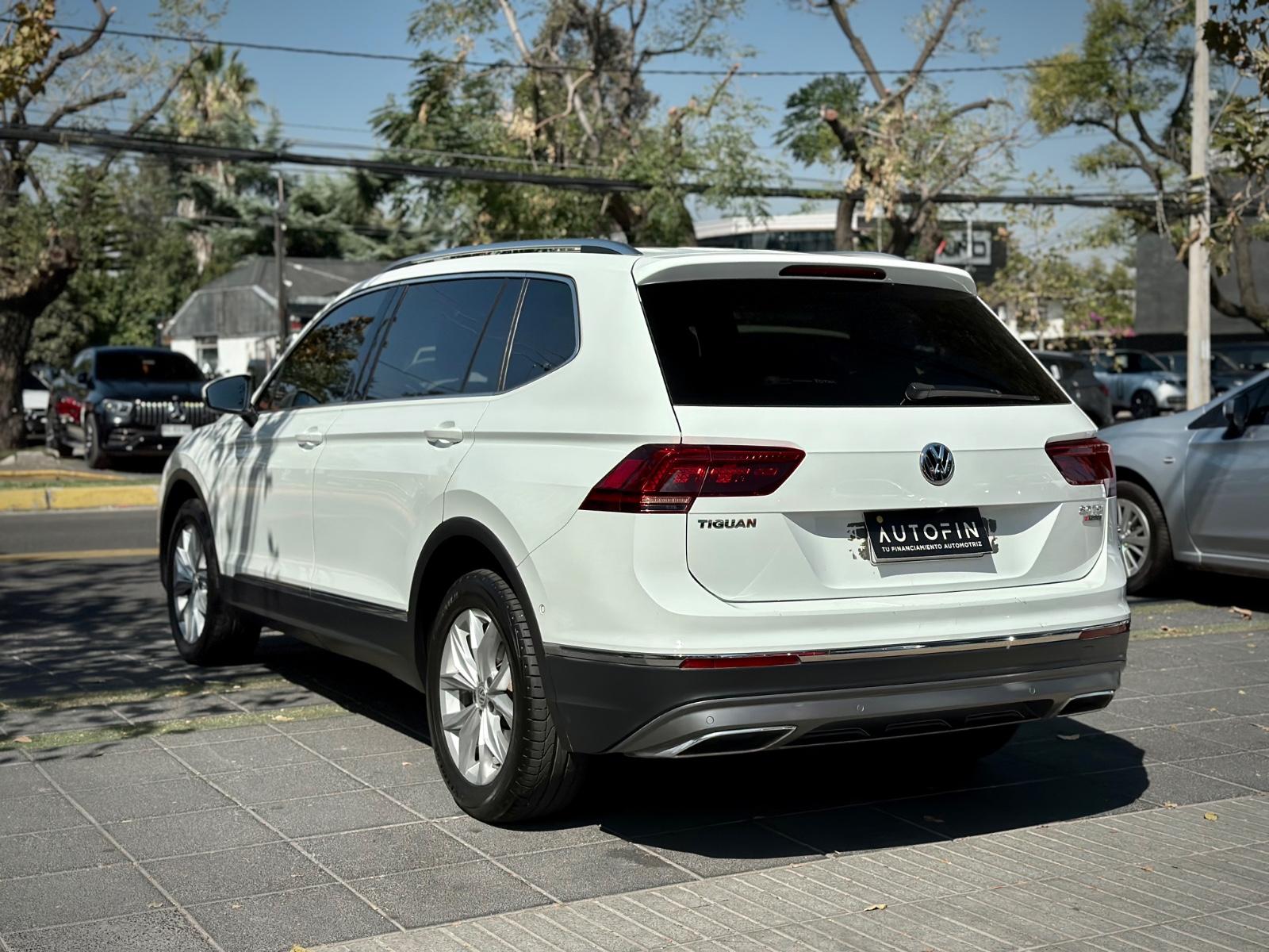 VOLKSWAGEN TIGUAN LIMITED 2019 - Imagen 6 de 9