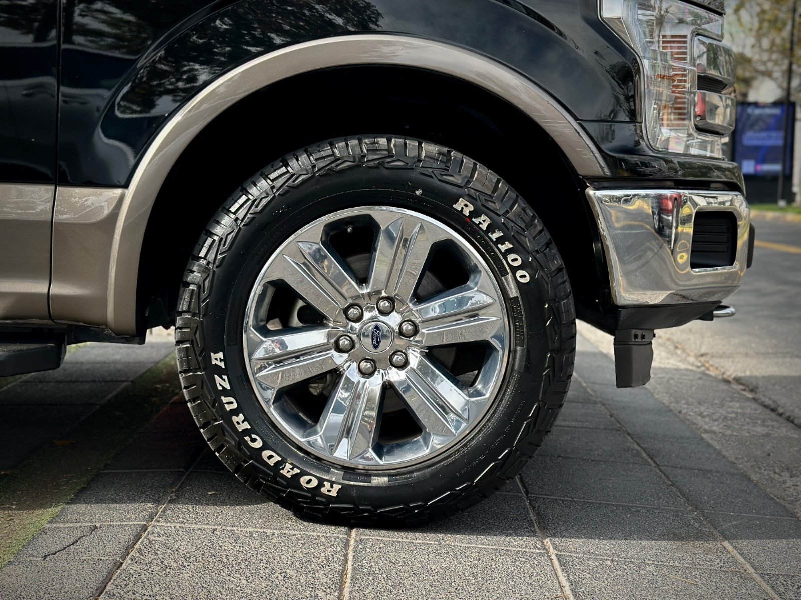 FORD F-150 LARIAT LUXURY 2019 - Imagen 7 de 10