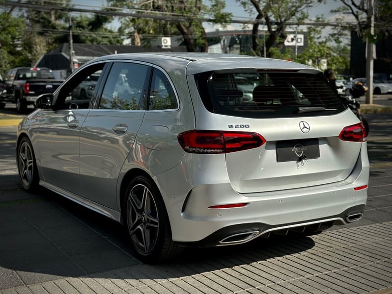 Mercedes-Benz B200 AMG LINE 2023 - Imagen 4 de 10