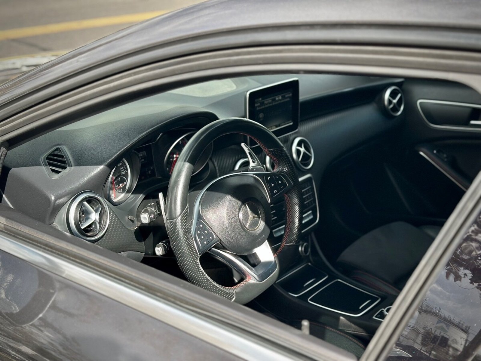 MERCEDES-BENZ A200 D 2017 - Imagen 7 de 10