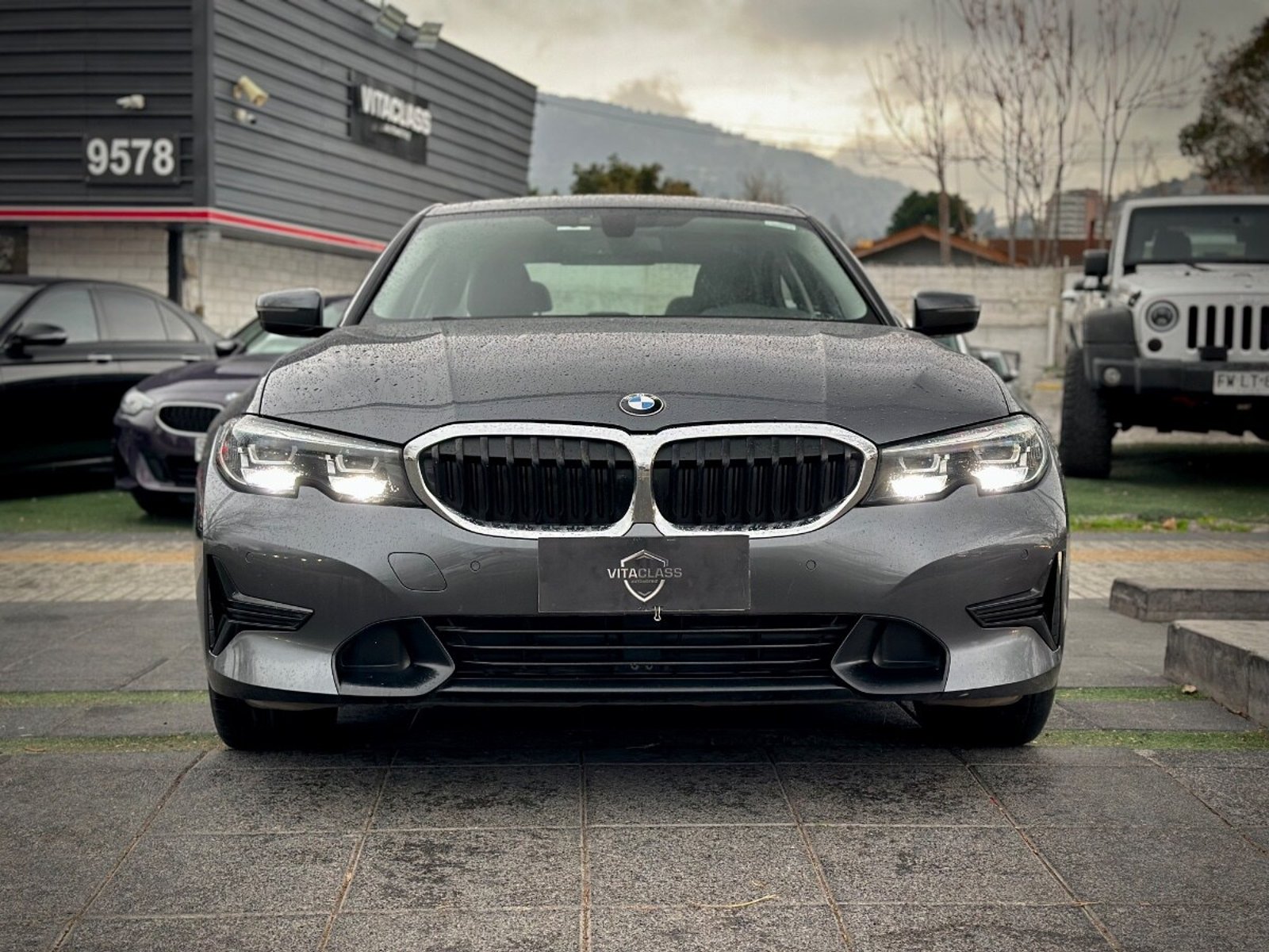 BMW 320D EXECUTIVE 2021 - Foto 2 de 10