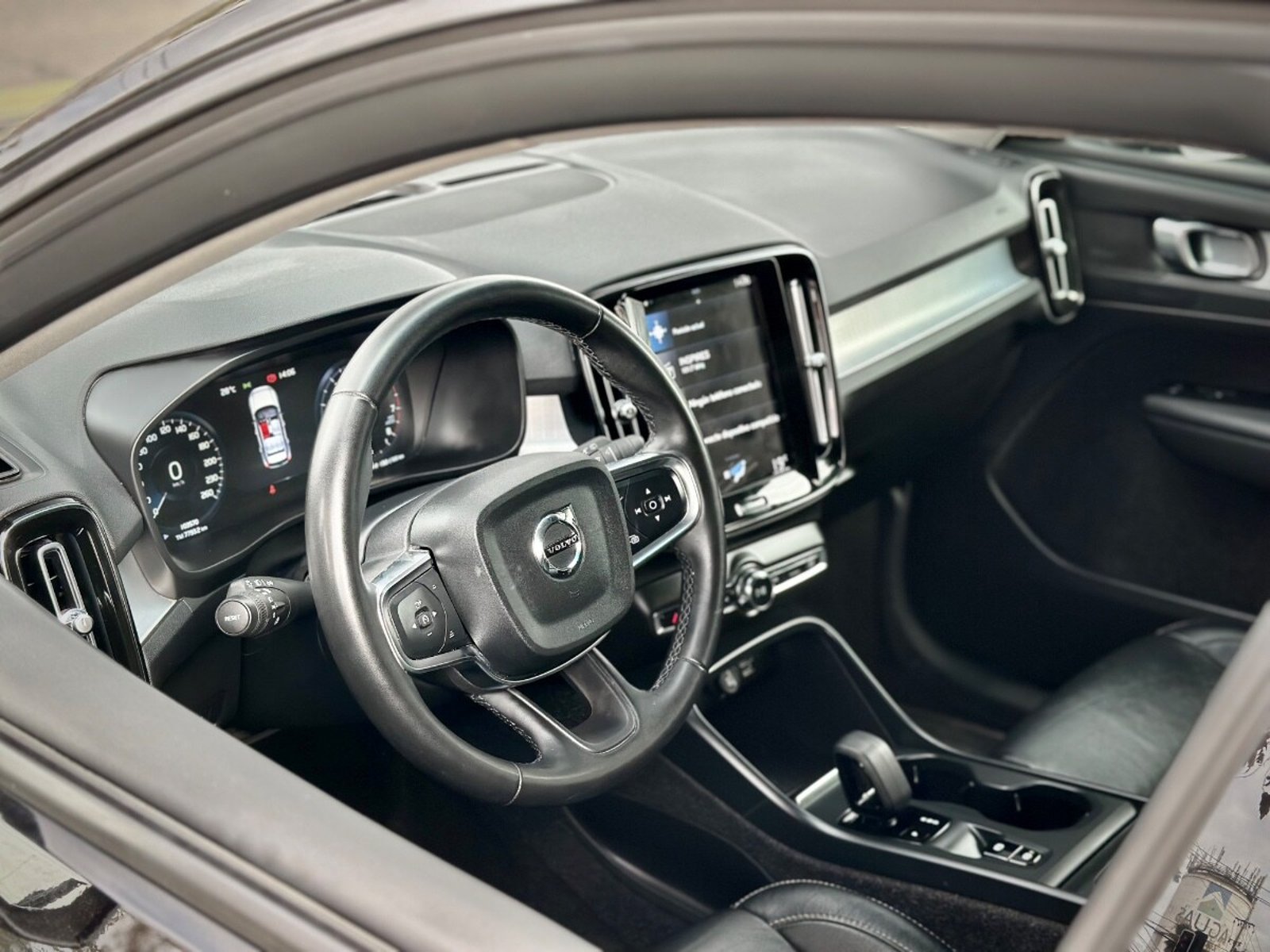 VOLVO XC40 T4 PLUS 2022 - Imagen 7 de 10