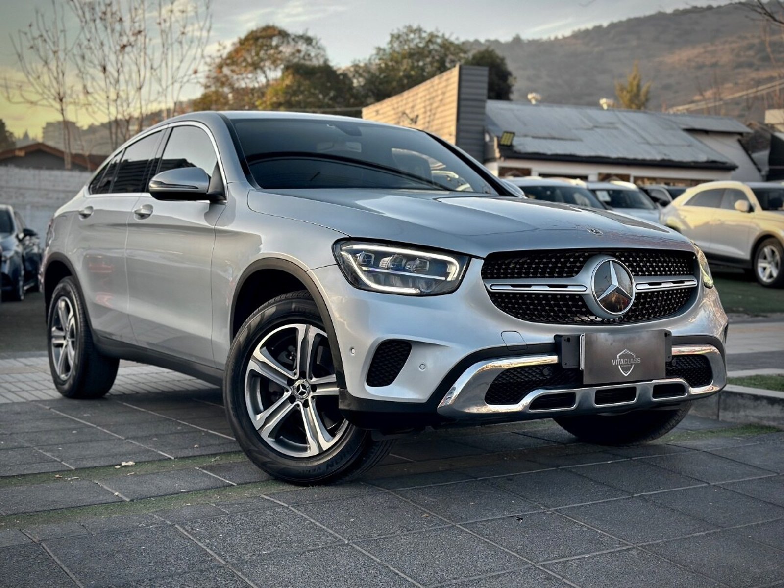 Mercedes-Benz GLC 200 COUPE 2022 - Foto 3 de 10