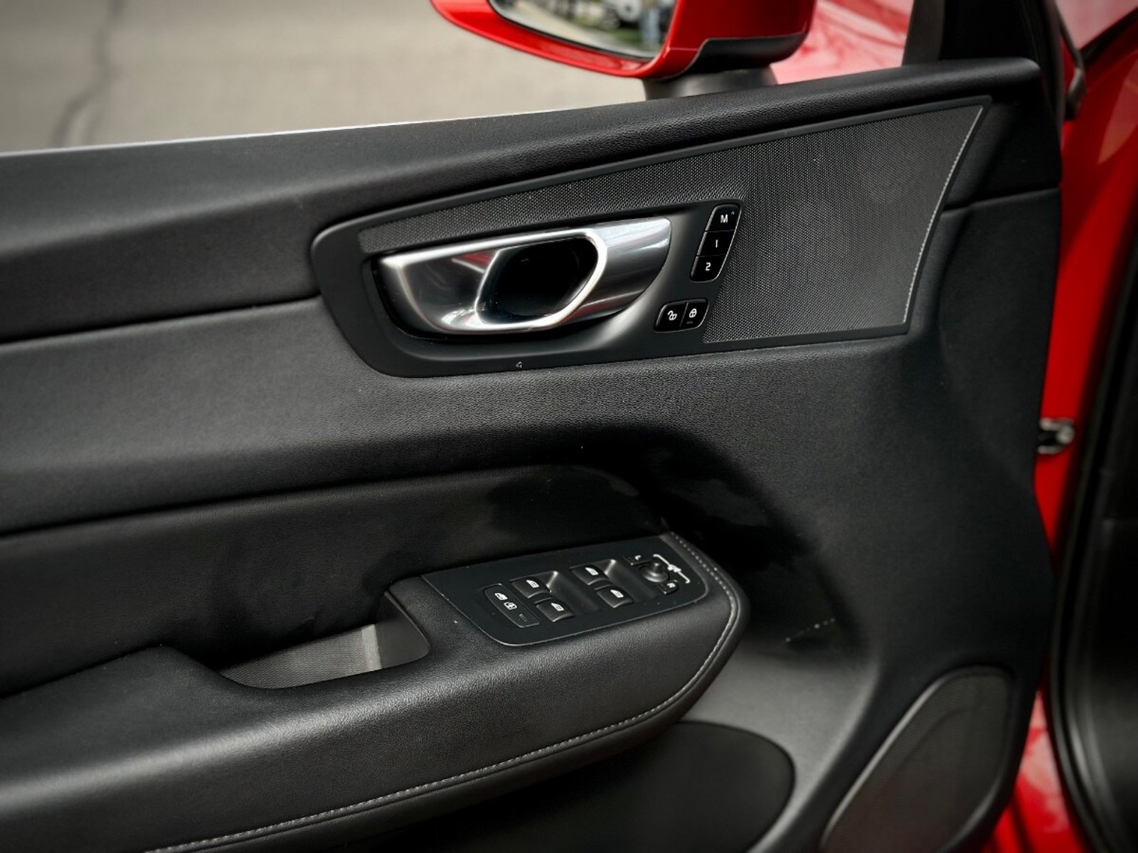 Volvo XC60 B5 PLUS HYBRID 2024 - Imagen 8 de 10