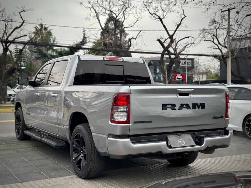 RAM 1500 BIGHORN 2021 - Imagen 4 de 10