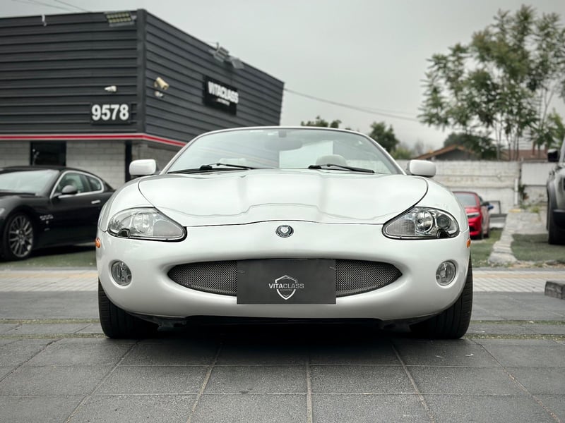 Jaguar XK 8 2002 - Imagen 3 de 10
