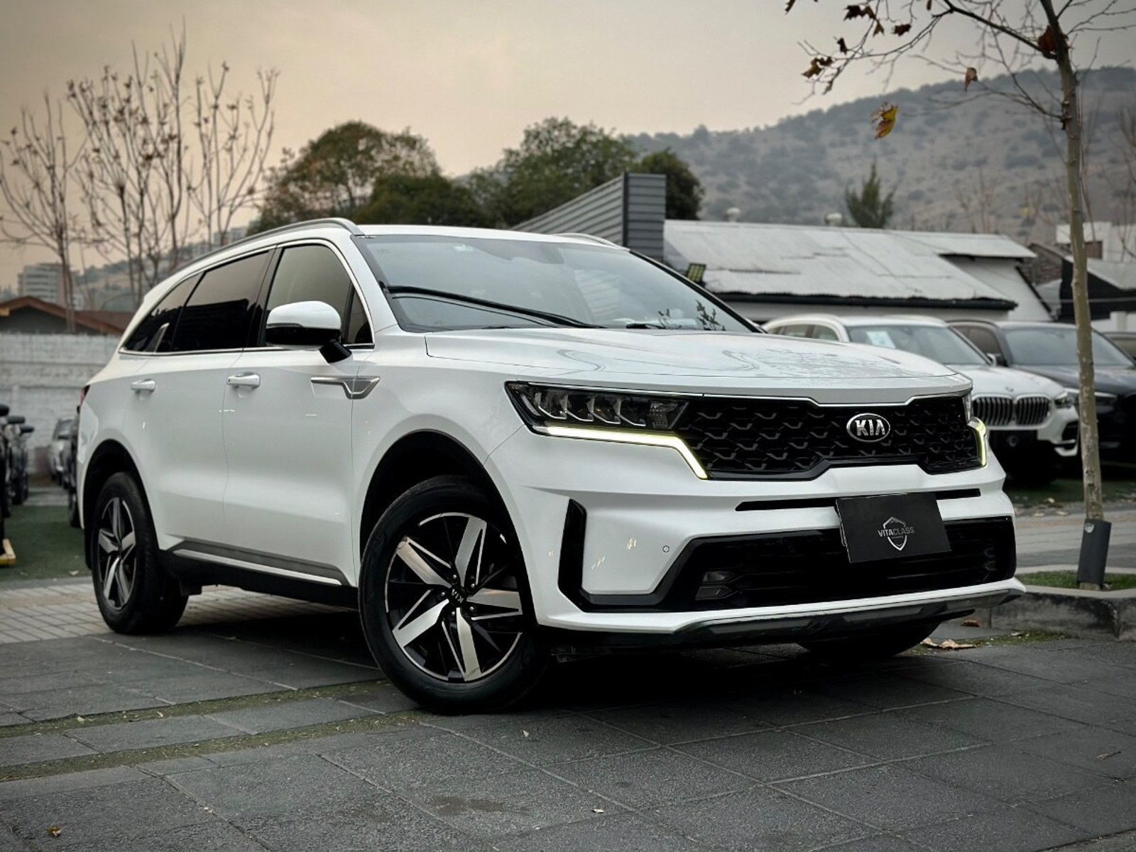 KIA SORENTO EX 2.5 2021 - Imagen 3 de 10