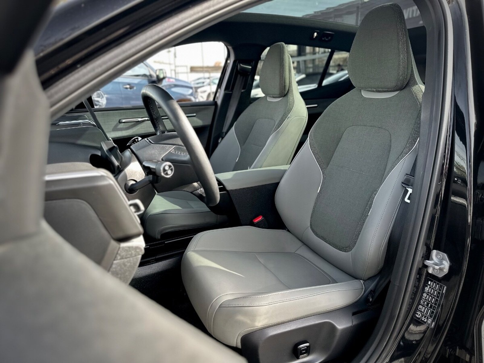Volvo EX30 ULTRA 2026 - Imagen 9 de 10