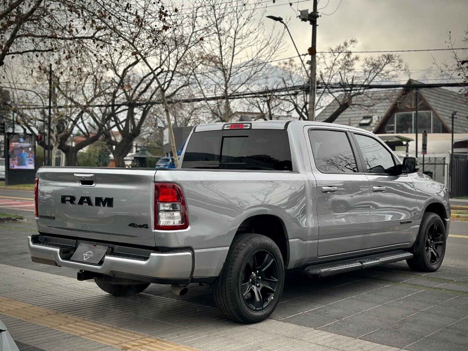 RAM 1500 BIGHORN 2021 - Imagen 6 de 10