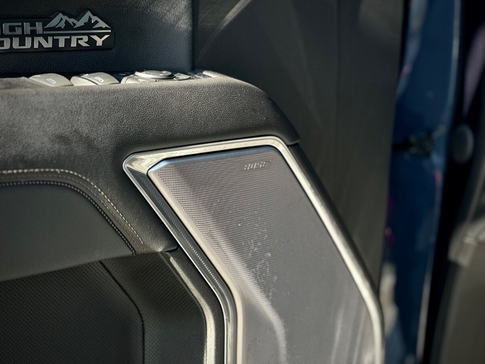 Chevrolet SILVERADO HIGH COUNTRY 2022 - Imagen 9 de 10