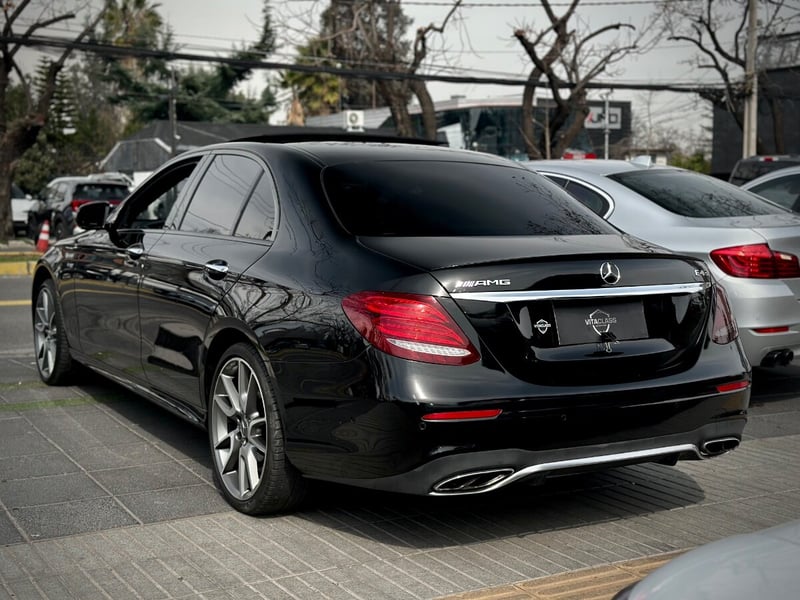 Mercedes-Benz E 43 AMG 2018 - Imagen 4 de 10