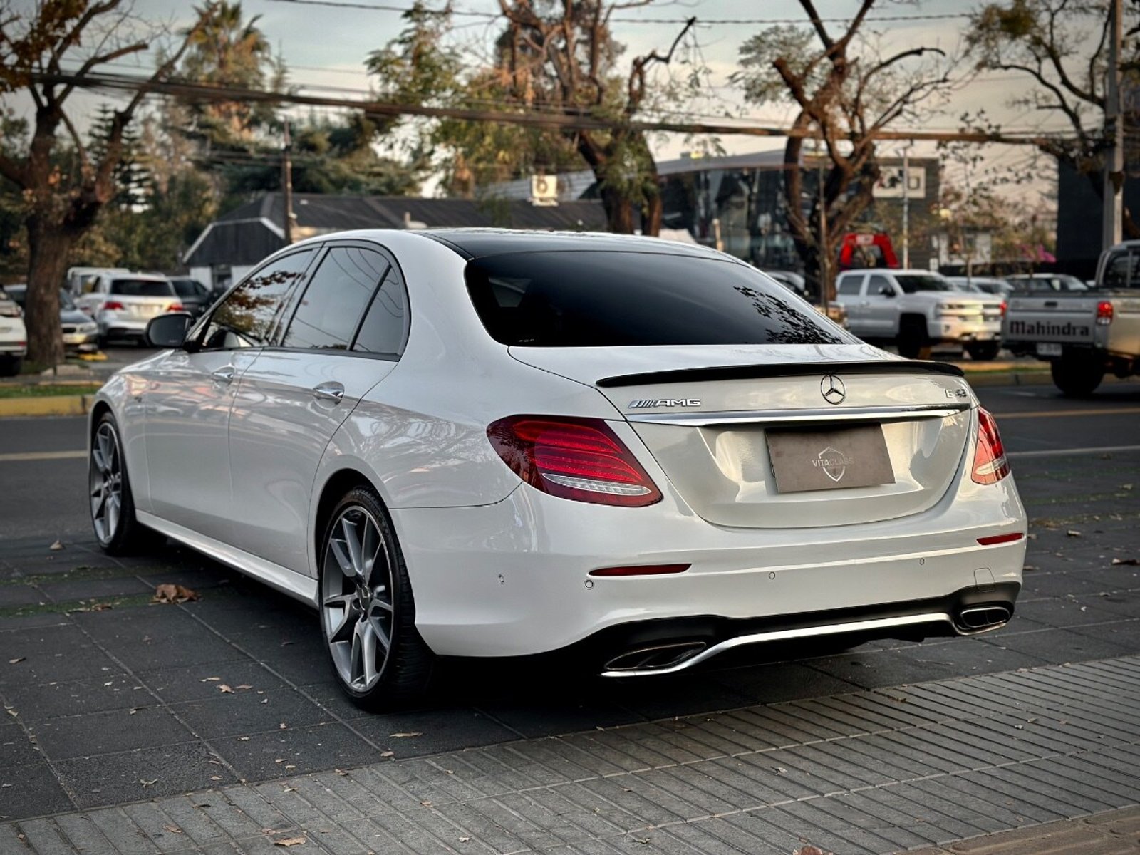 MERCEDES-BENZ E 43 AMG 2017 - Imagen 4 de 10