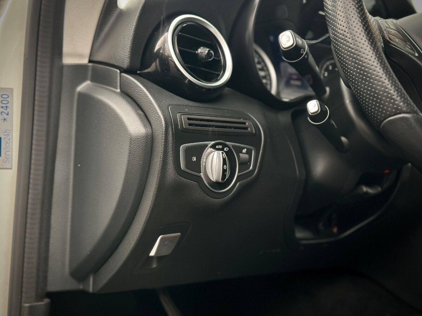 Mercedes-Benz C200 COUPE 2016 - Imagen 9 de 10