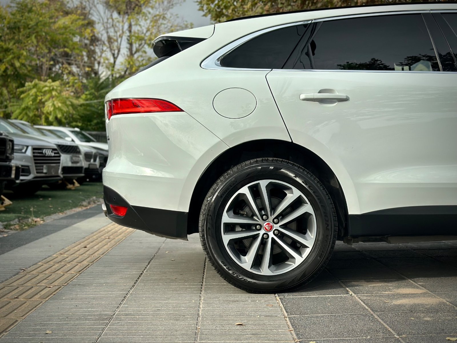 JAGUAR F-PACE R-SPORT 2017 - Imagen 7 de 9