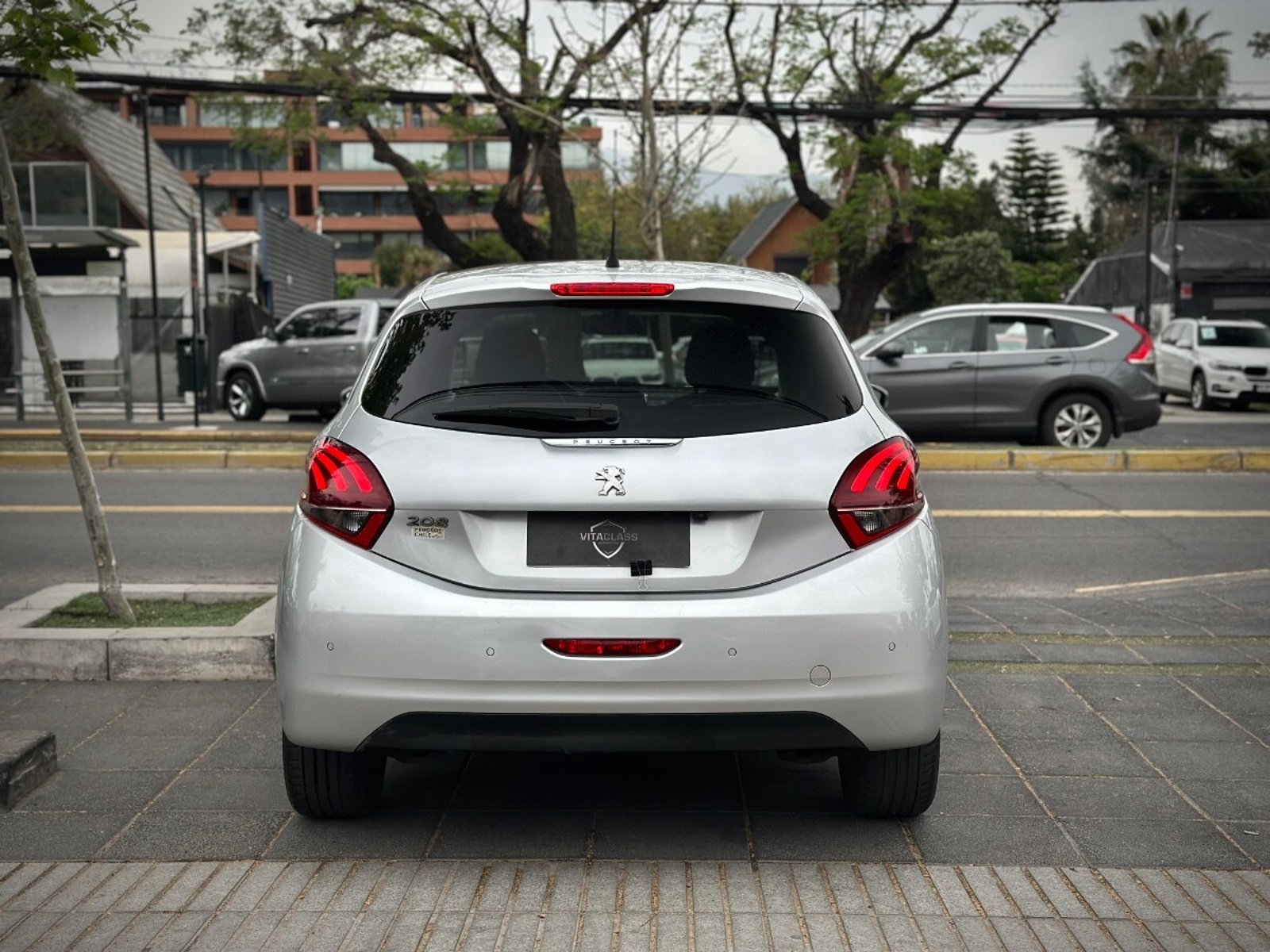 Peugeot 208 BLUEHDI ALLURE PACK 2019 - Foto 5 de 10