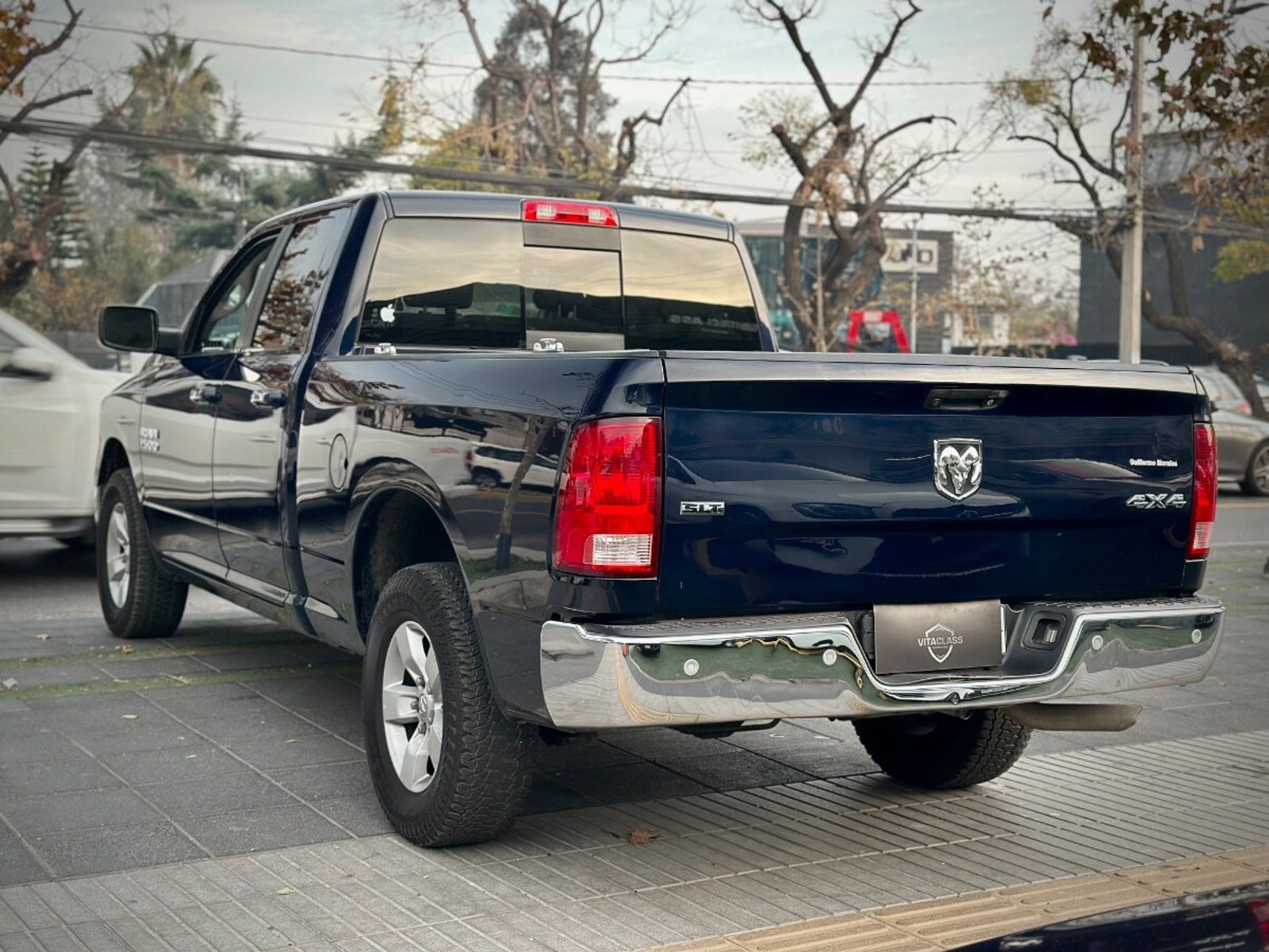 RAM 1500 SLT 2018 - Imagen 4 de 9