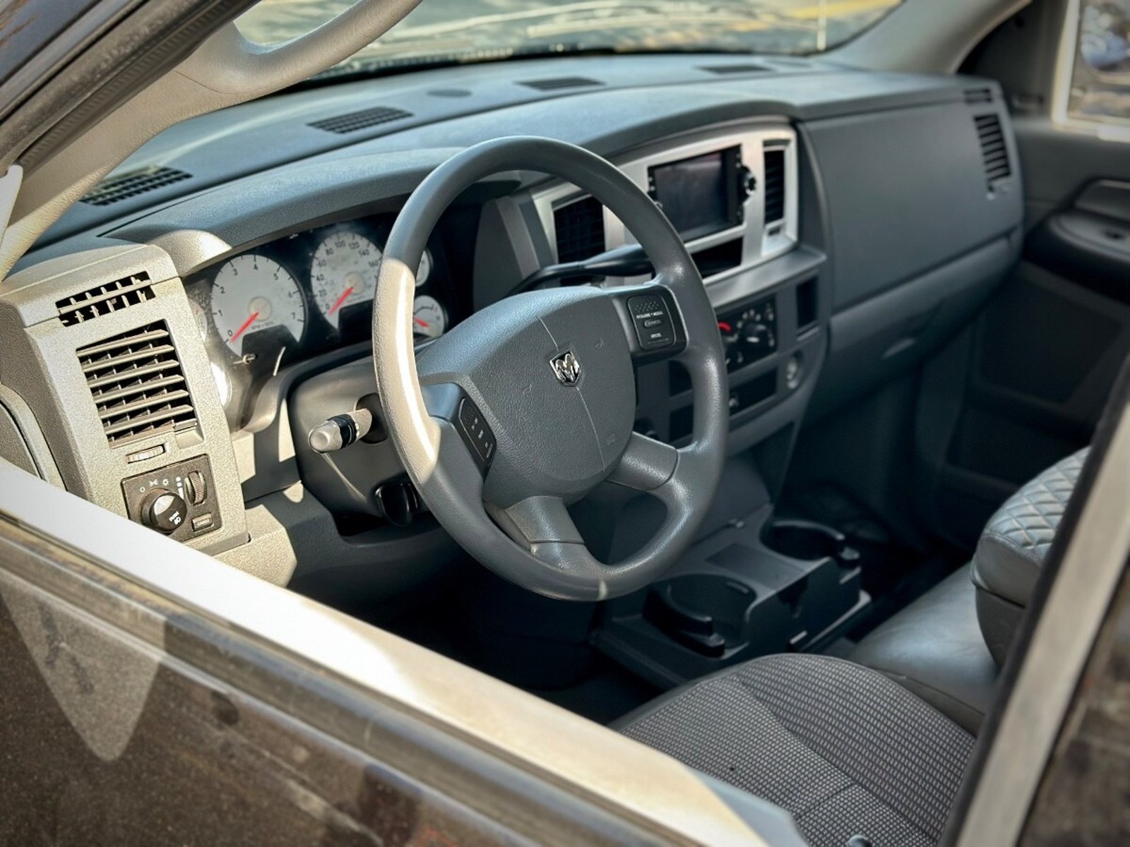 DODGE RAM 1500 QUAD CAB SLT 2008 - Imagen 7 de 10
