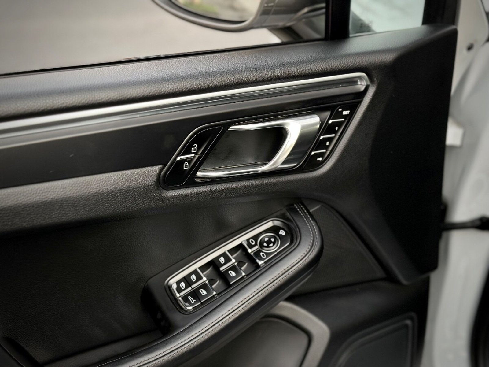PORSCHE MACAN T 4X4 2025 - Imagen 8 de 10