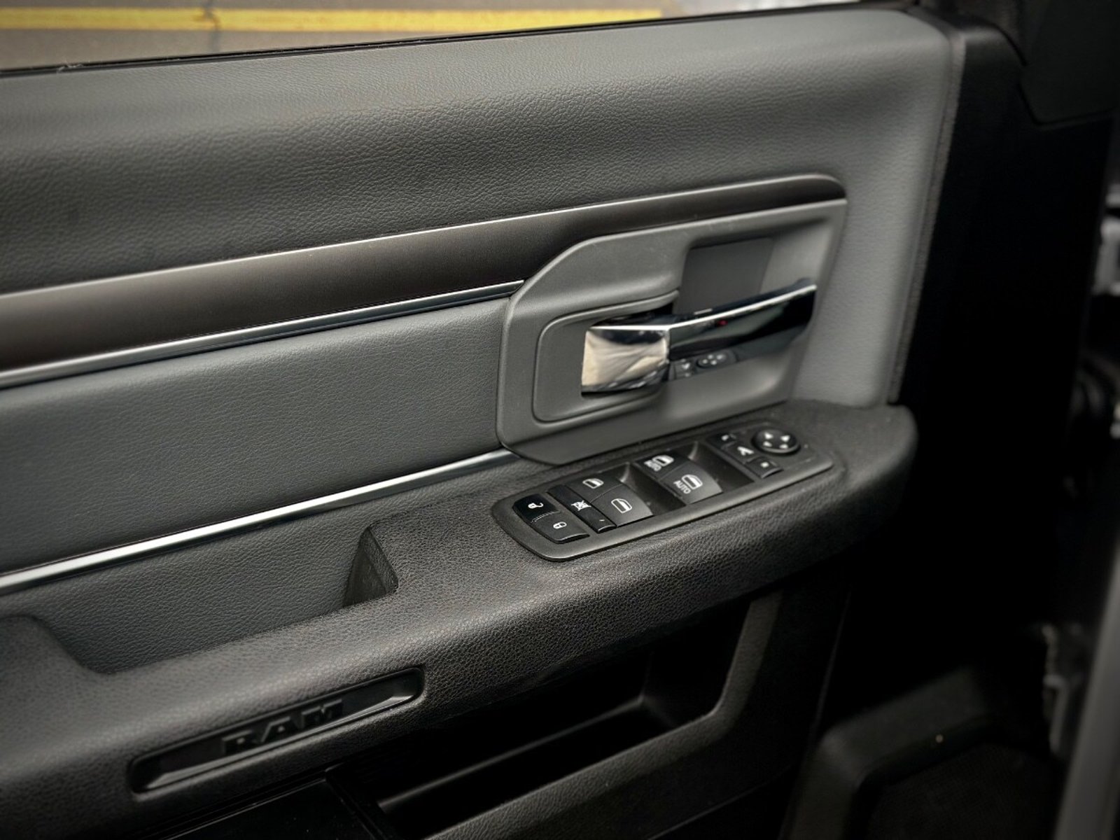 RAM 1500 CLASSIC 2023 - Imagen 8 de 10