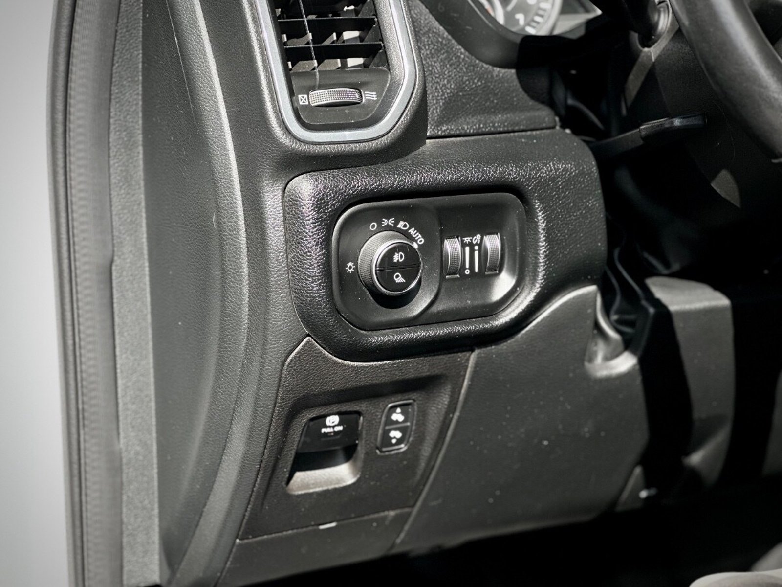 RAM 1500 LARAMIE SPORT 2023 - Imagen 9 de 10