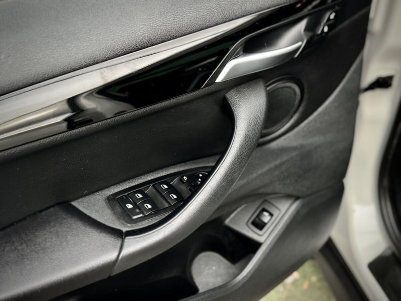 BMW X1 SDRIVE 20i 2019 - Imagen 8 de 10
