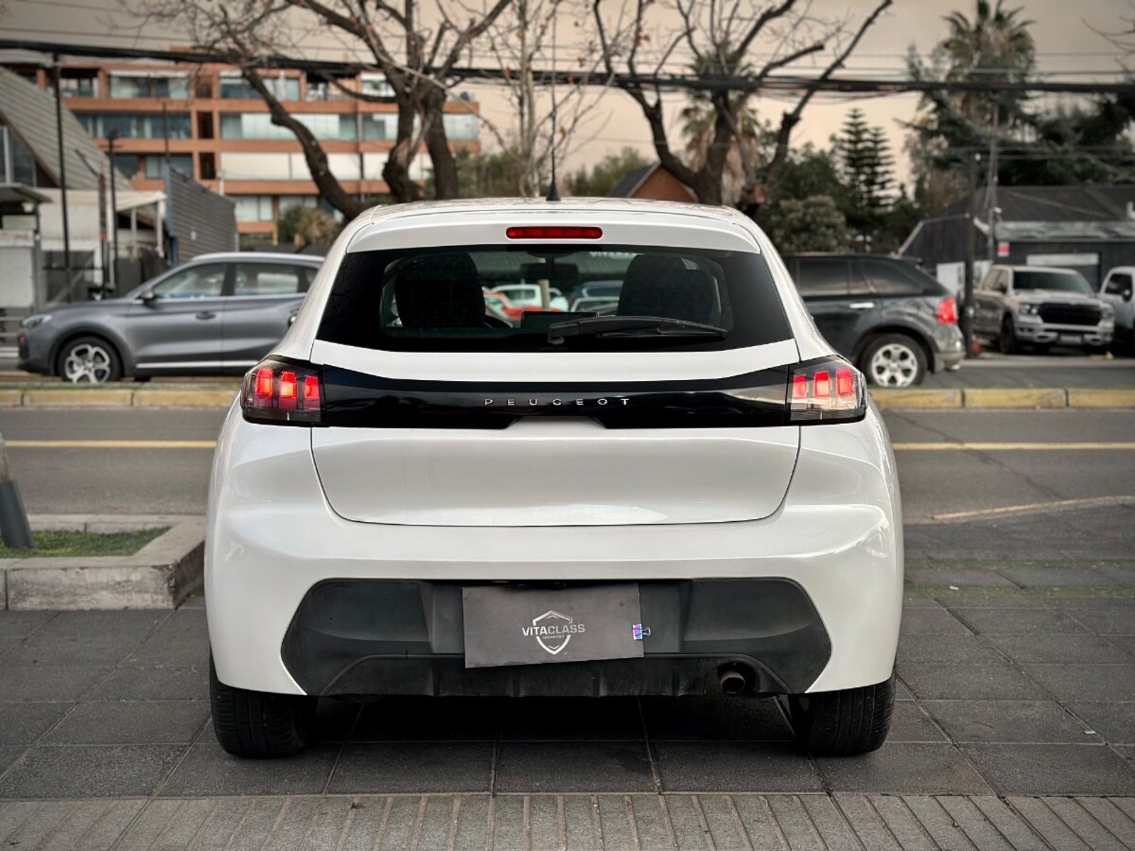 Peugeot 208 ACTIVE PACK 2023 - Foto 5 de 10