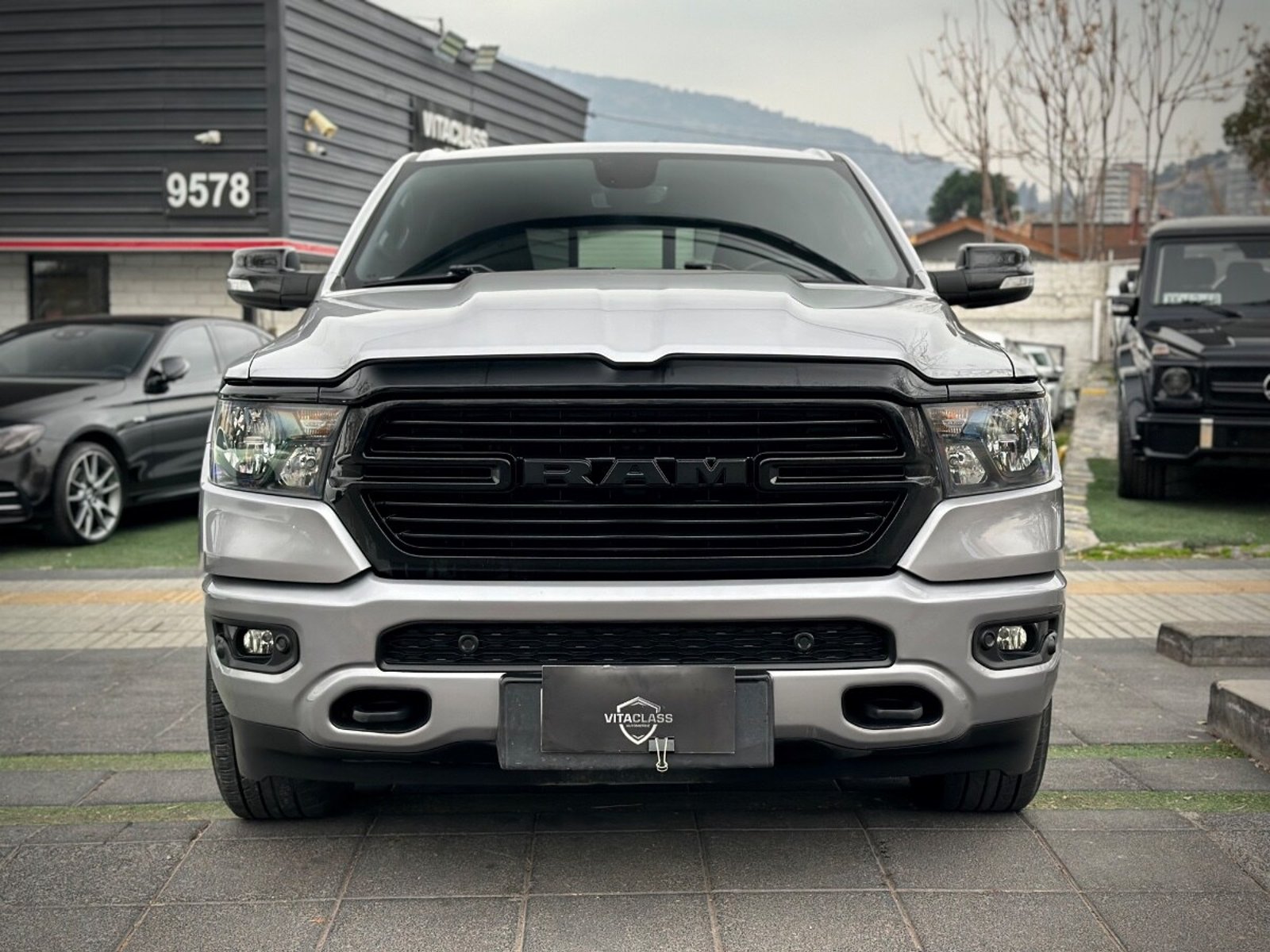 RAM 1500 BIGHORN 2021 - Foto 2 de 10
