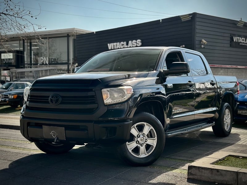 Toyota TUNDRA SR5 2018