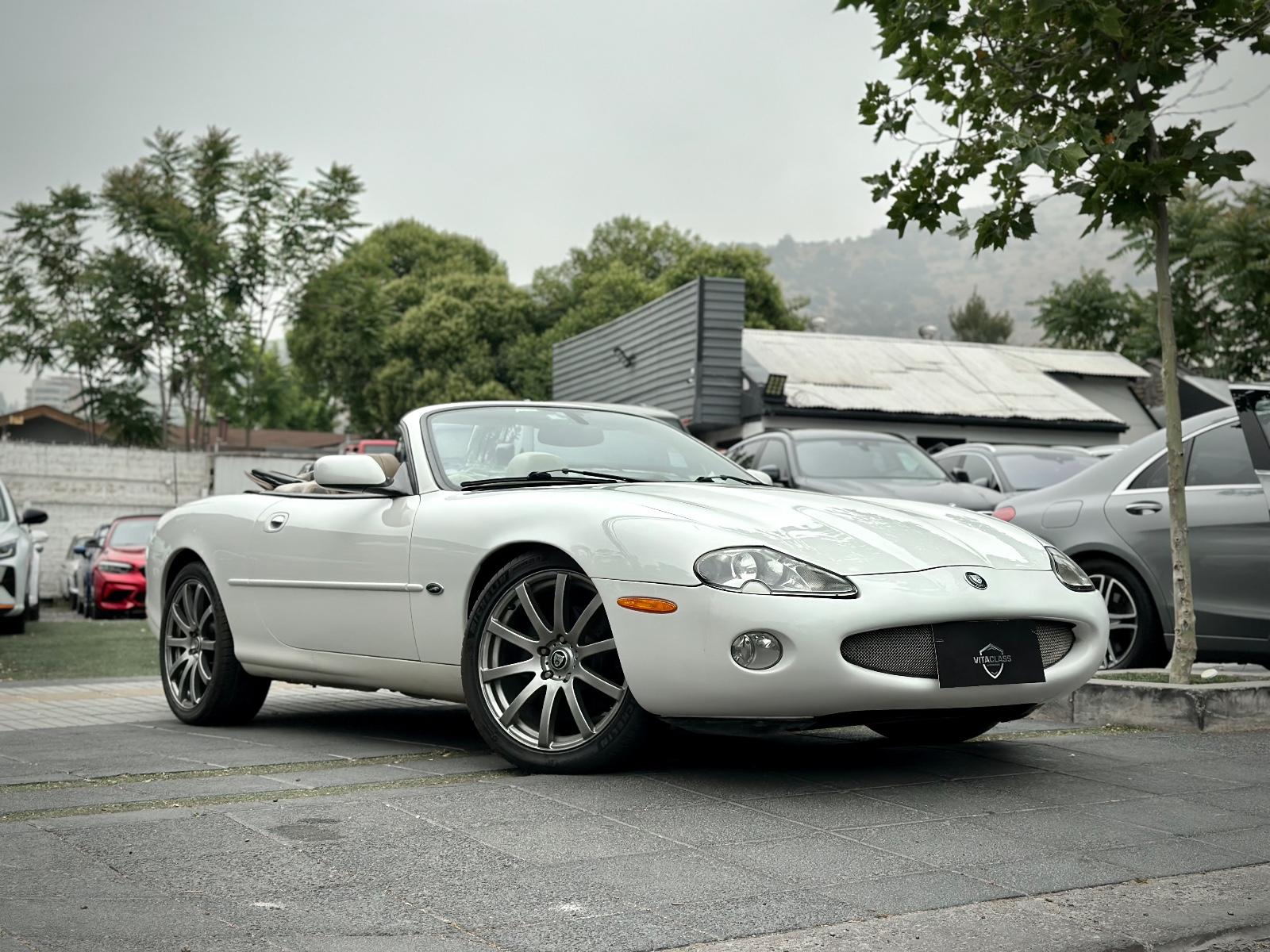Jaguar XK 8 2002 - Foto 2 de 10