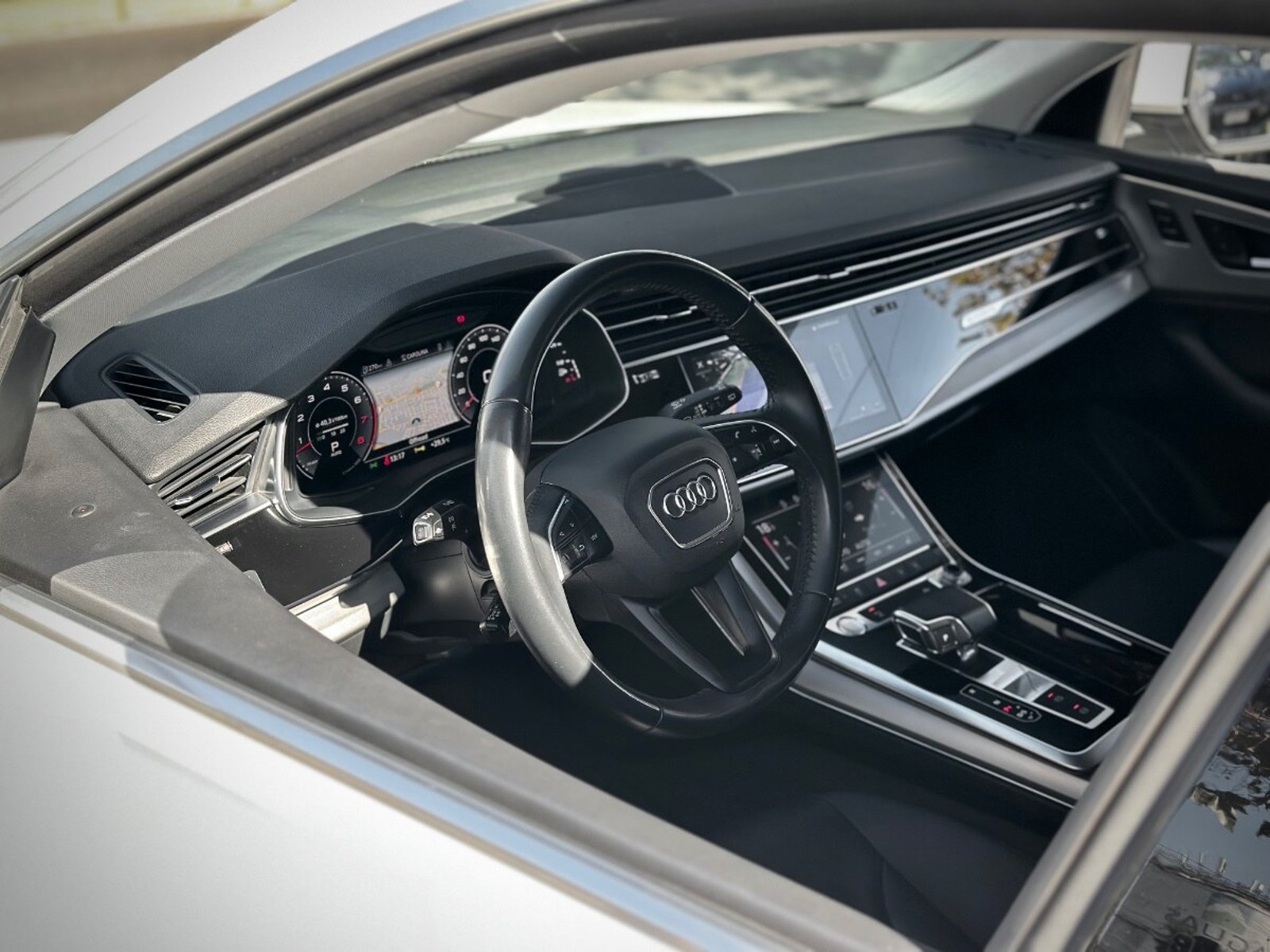 AUDI Q8 55 TFSI 2021 - Imagen 6 de 9