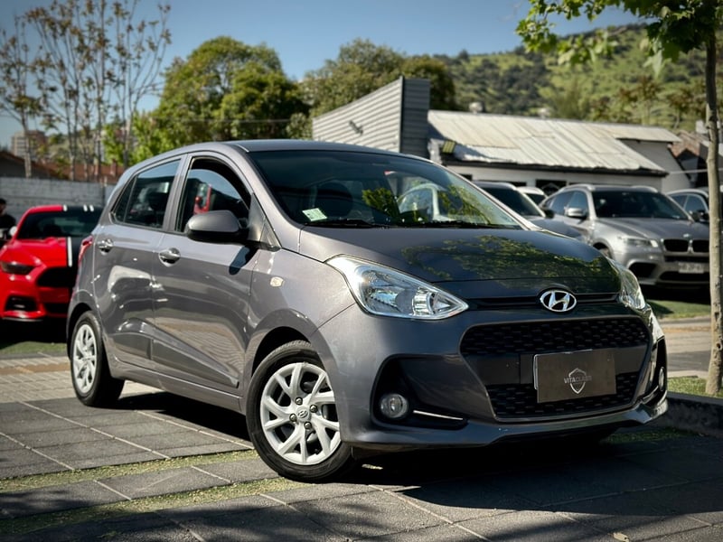 Hyundai GRAND I10 GLS 2019 - Imagen 3 de 10