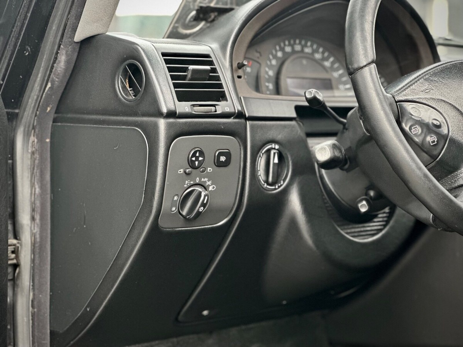 MERCEDES-BENZ G500 AMG SPEC 2004 - Imagen 9 de 10