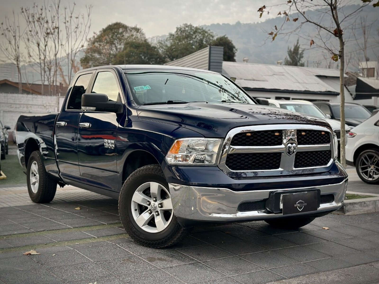 RAM 1500 SLT 2018 - Imagen 3 de 9