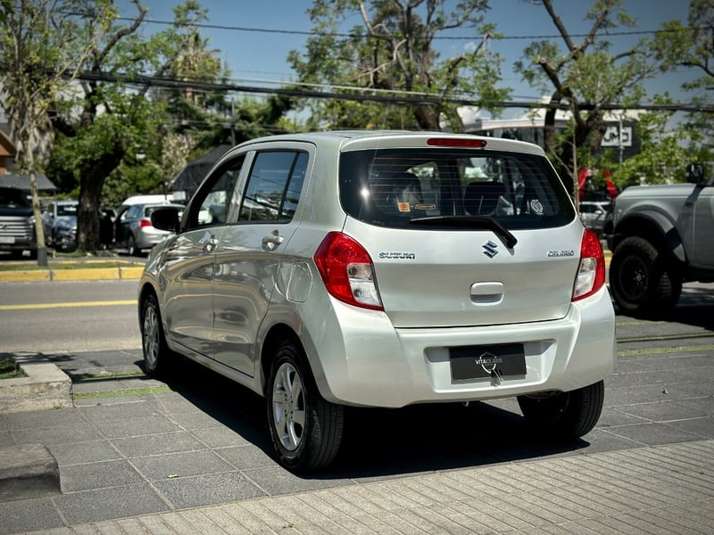 Suzuki CELERIO GLX 2017 - Imagen 4 de 10