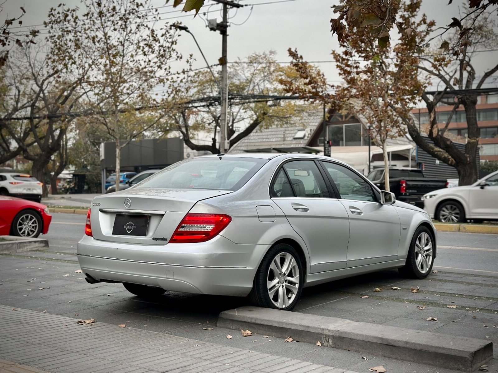 MERCEDES-BENZ C180 AVANTGARD BLUE EFFICINECY 2013 - Imagen 6 de 10