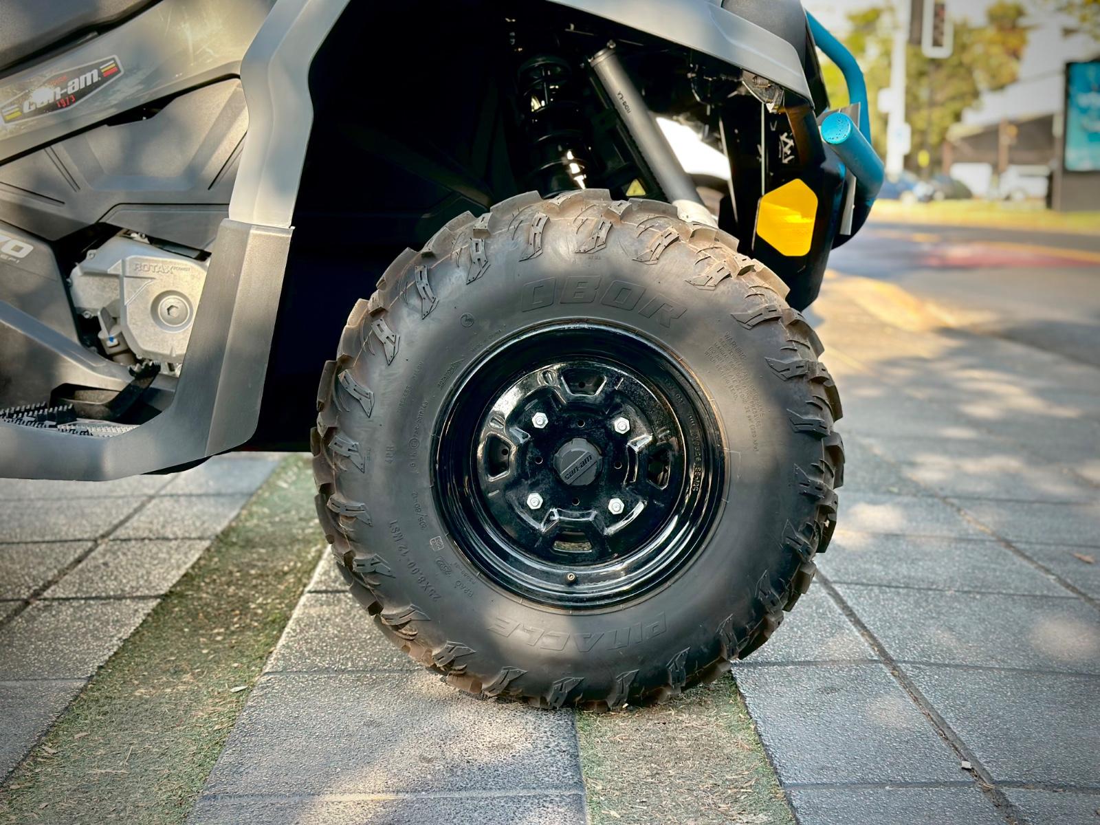 CAN-AM OUTLANDER 570 STD 2023 - Imagen 4 de 8