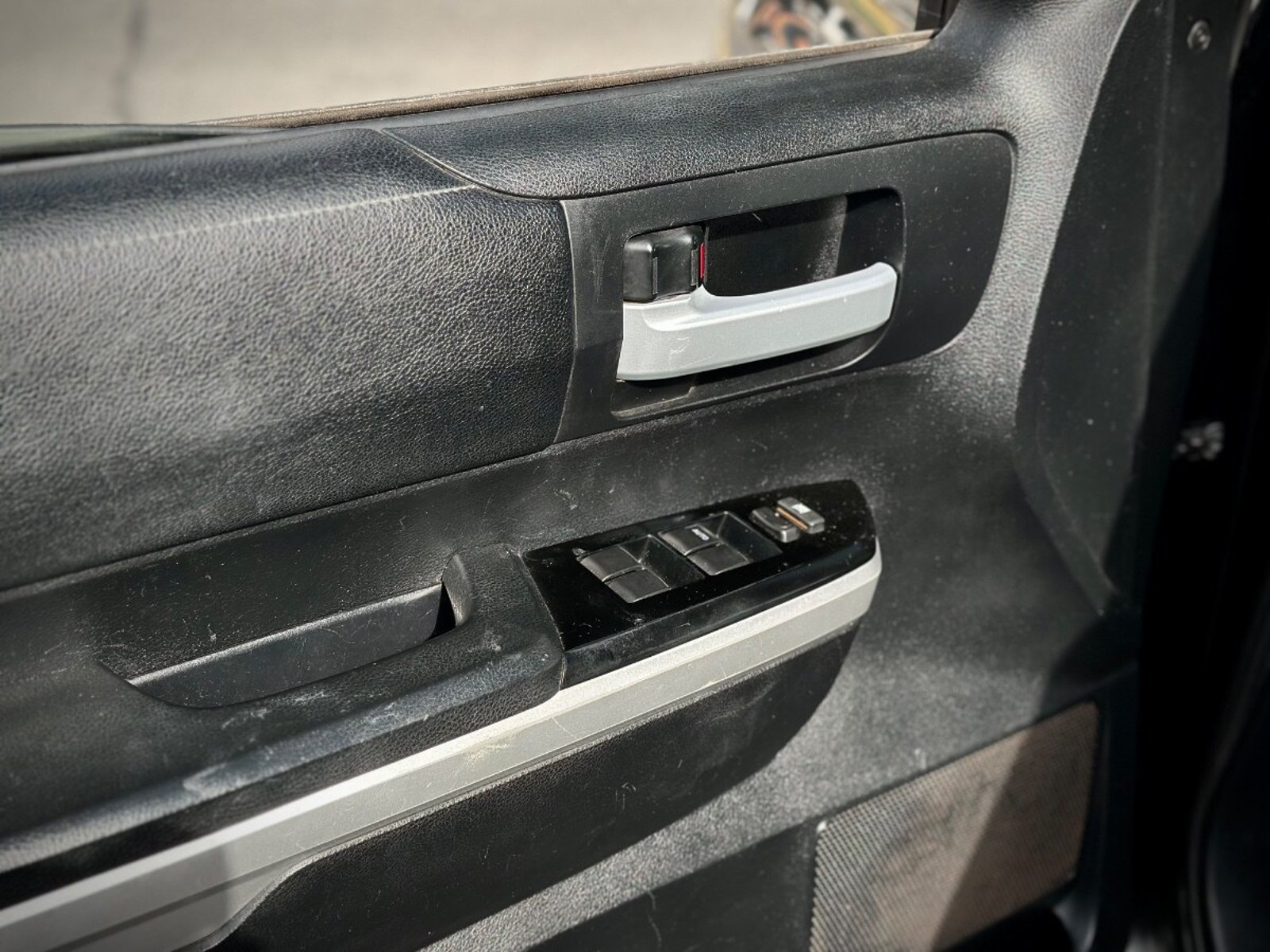 Toyota TUNDRA SR5 2018 - Imagen 8 de 10