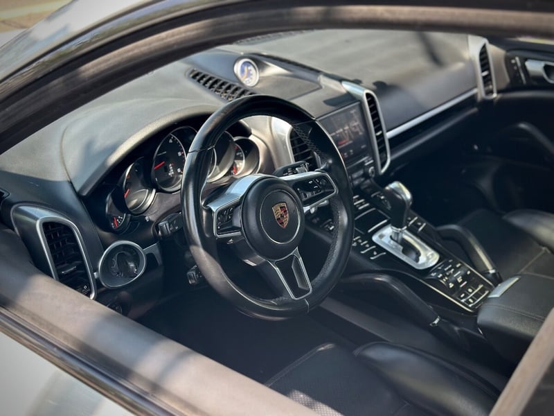 Porsche CAYENNE PlATINUM EDITION 2017 - Imagen 7 de 10