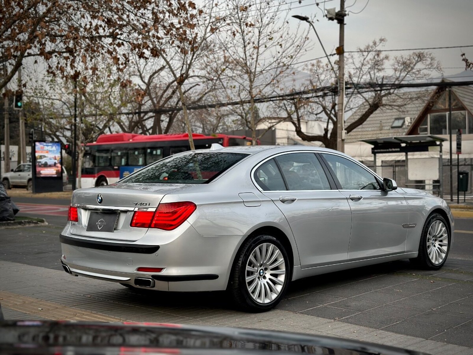 BMW 740 i 2012 - Imagen 6 de 10
