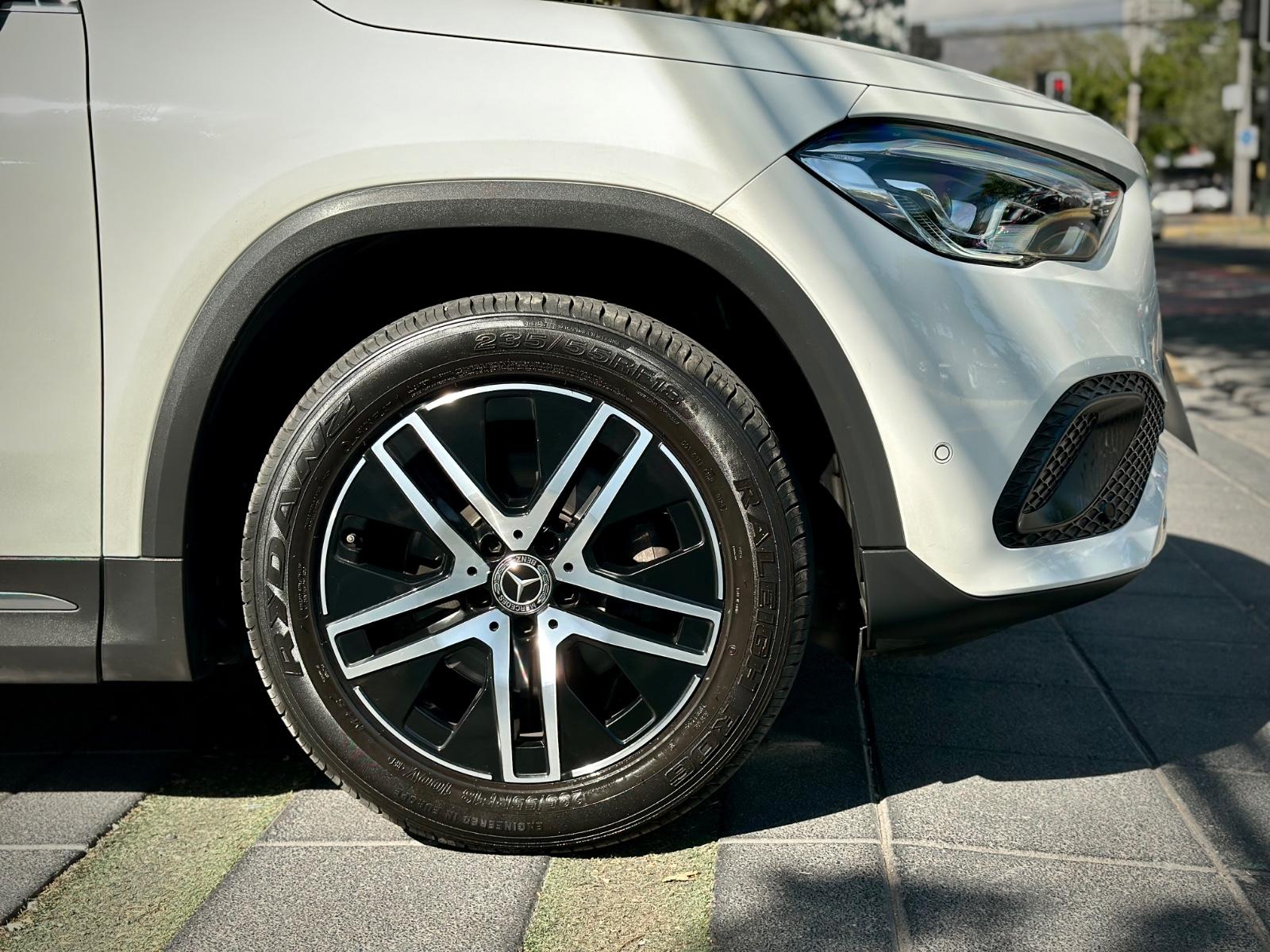 MERCEDES-BENZ GLA 200 PROGRESSIVE 2022 - Imagen 4 de 9